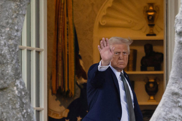 The King is a crook